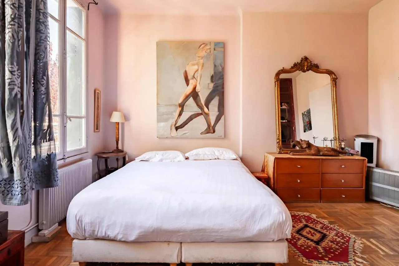 Veeve - Eclectic Delights Apartment Paris 0*,