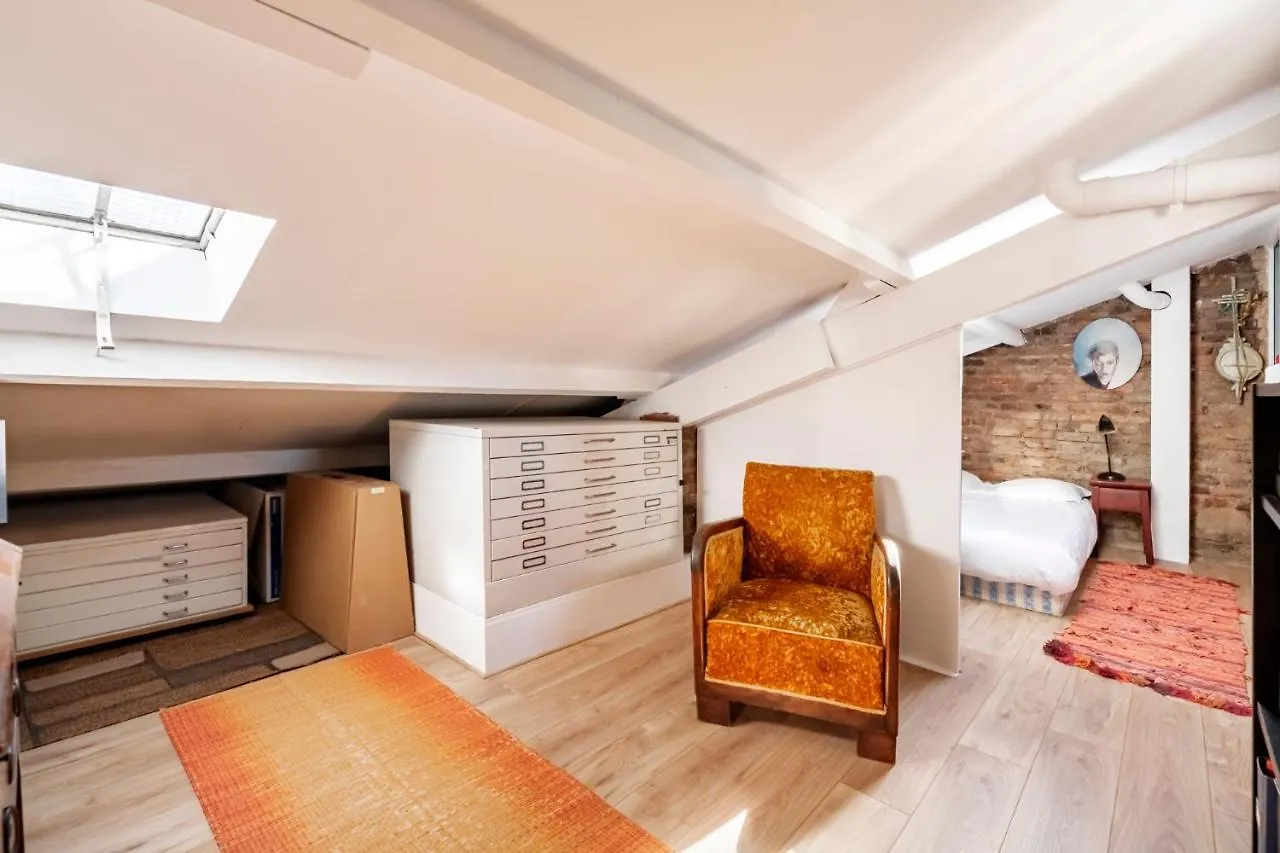 Veeve - Eclectic Delights Apartment Paris France